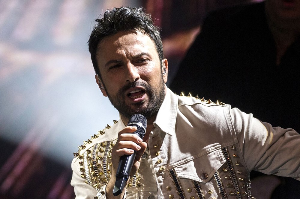 Таркан турция. Turkish singers. Таркан и араш. Таркан певцы и певицы турции. Певец таркан 2021.