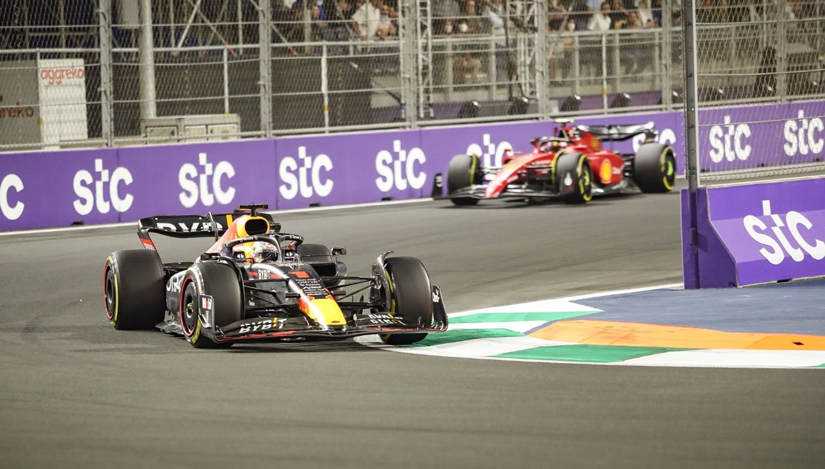 SON DAKİKA: Formula 1: Suudi Arabistan'da kazanan Verstappen SON DAKİKA: Formula 1: Suudi Arabistan'da kazanan Verstappen