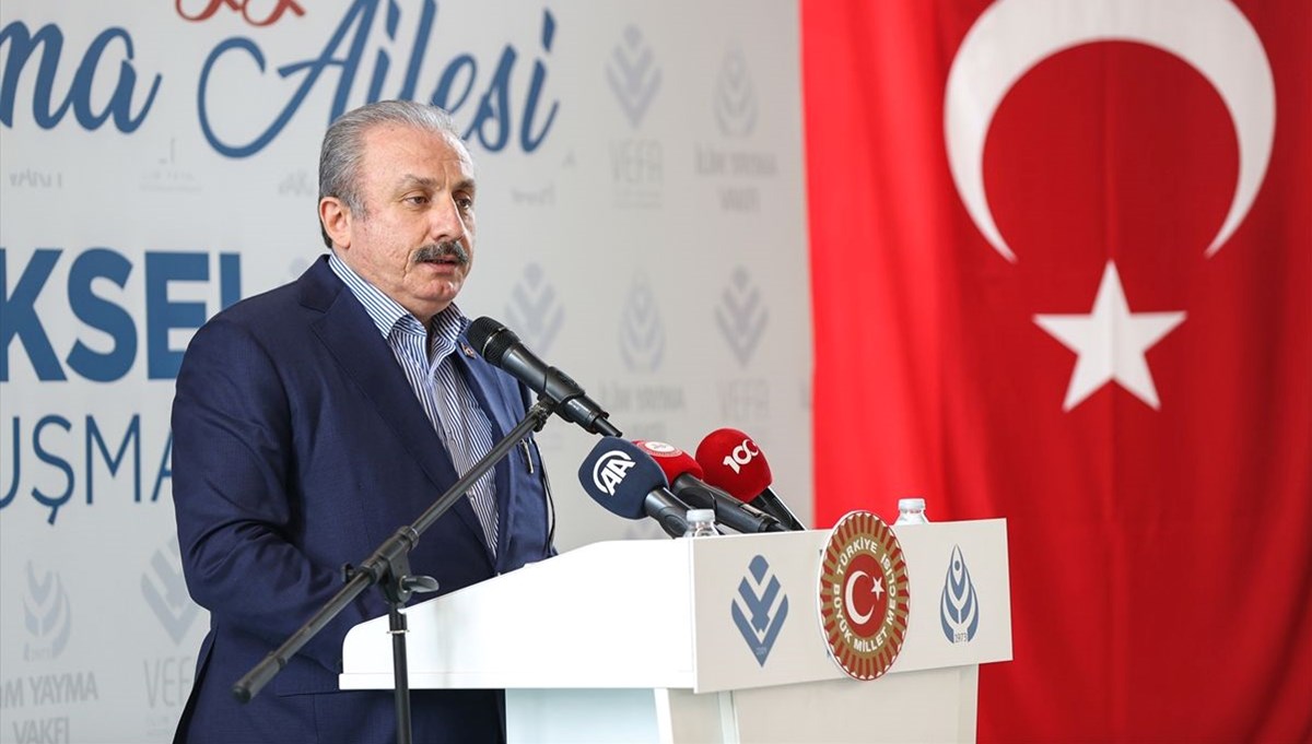 Mustafa Şentop: İmam hatiplerin tarihi siyasi tarihin özeti