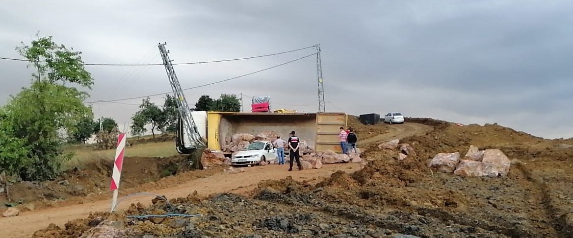 Balıkesir'de zincirleme trafik kazası: 1 ölü, 3 yaralı | NTV