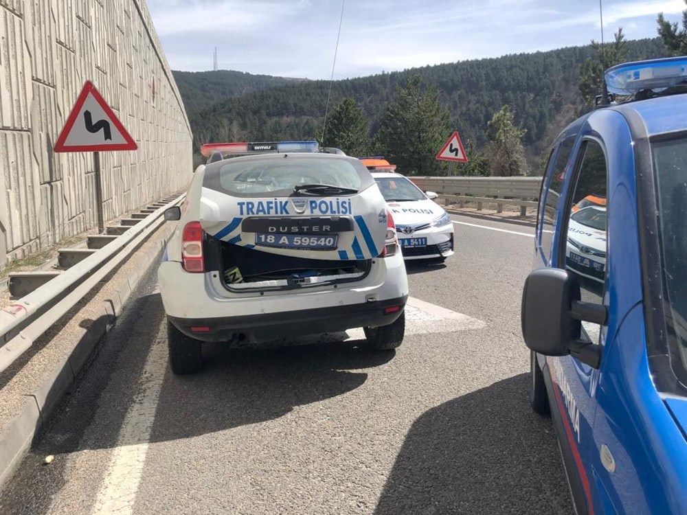 Çankırı'da katliam gibi kaza: 4 ölü, 2'si polis 3 yaralı - 10