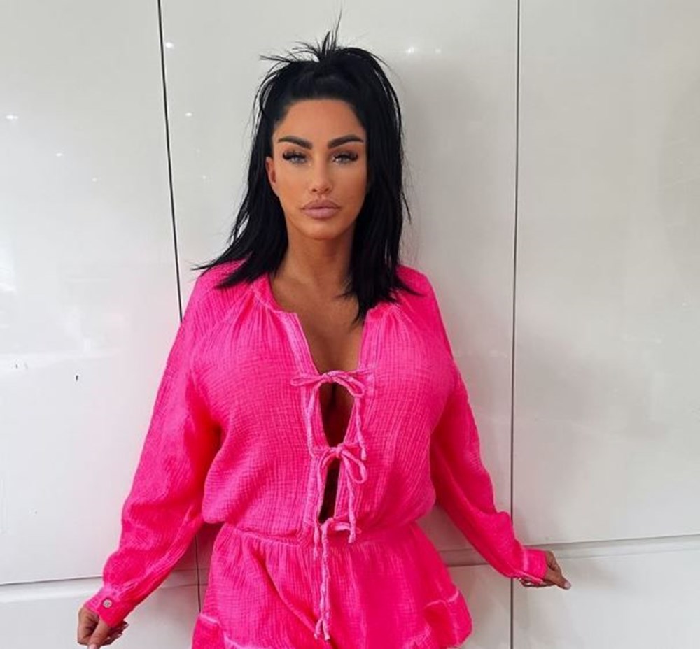 Defalarca yüzünü gerdiren Katie Price'ın son haline yorum yağdı!'Estetik yaptırmadan duramıyorum' demişti - 5