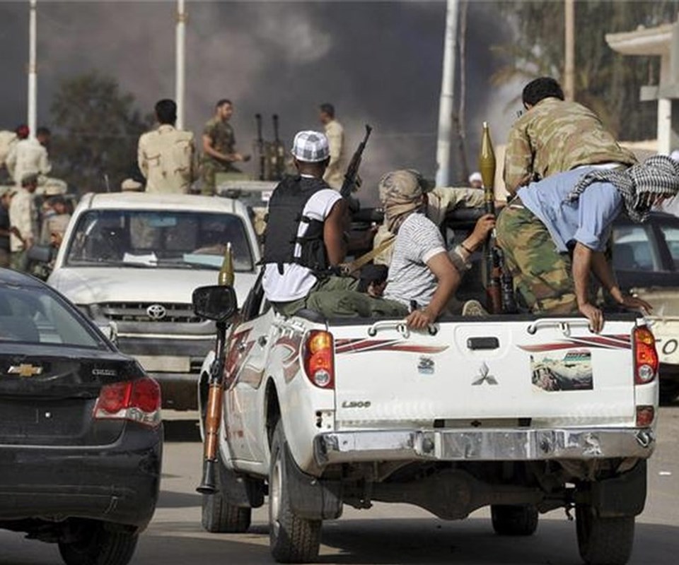 Libya'da maymun iki kabileyi birbirine düşürdü: 16 ölü - 1