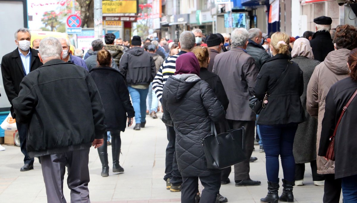 SON DAKİKA HABERİ: Vaka sayısı en çok artan ve azalan iller açıklandı