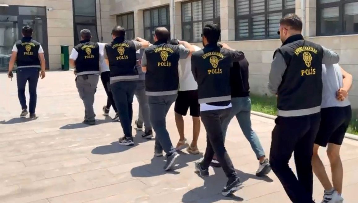 Kabloları eritip satmışlar