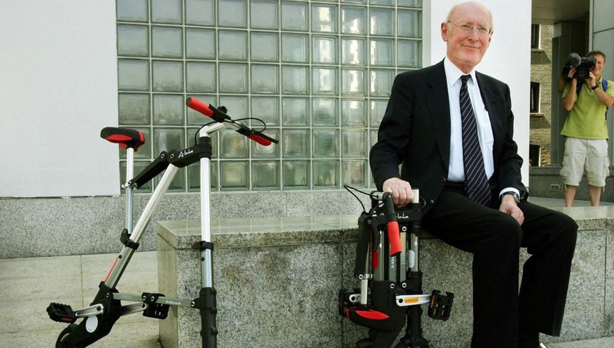 Bilgisayar dünyasının efsane mucidi Sir Clive Sinclair yaşamını yitirdi