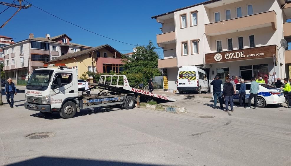 Karabük'te servis kazası