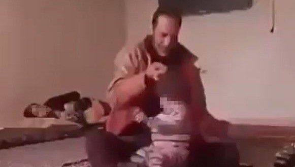 Çocuğunu döven babadan 