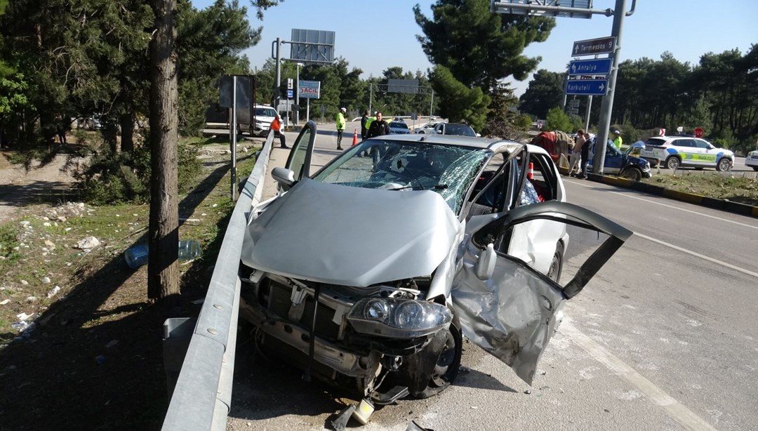 Kazayı yara almadan atlattı: "Beni emniyet kemeri kurtardı"