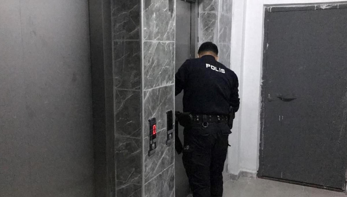 Asansör 3. kattan zemine çakıldı Asansör 3. kattan zemine çakıldı