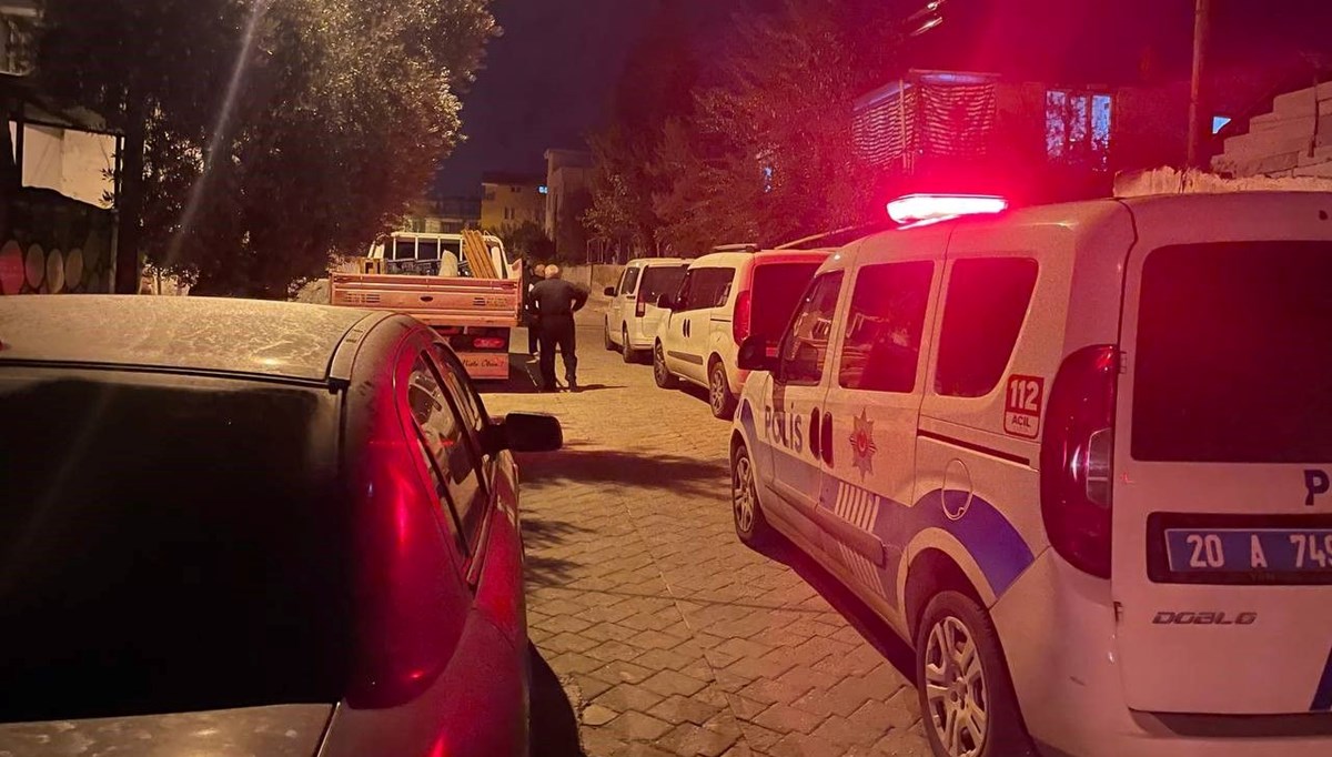 8 yaşındaki çocuk annesini vurdu 8 yaşındaki çocuk annesini vurdu