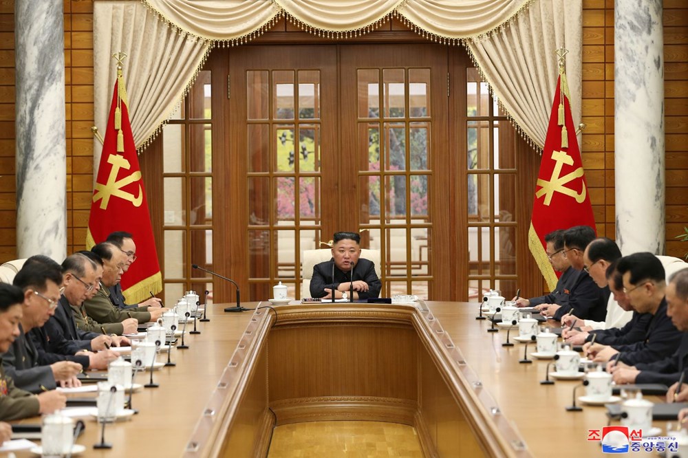 Kuzey Kore lideri Kim Jong-un eridi: Son fotoğrafları sağlığıyla ilgili endişeye yol açtı - 4