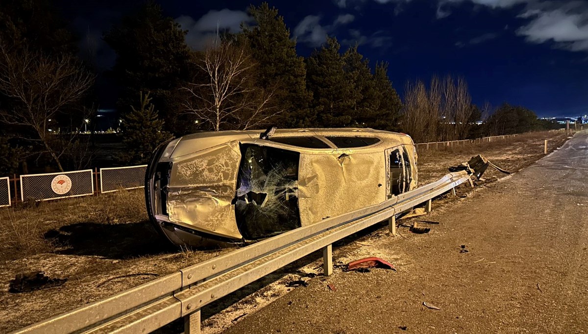 Erzurum’da iki otomobilin çarpıştığı kazada 3 kişi yaralandı