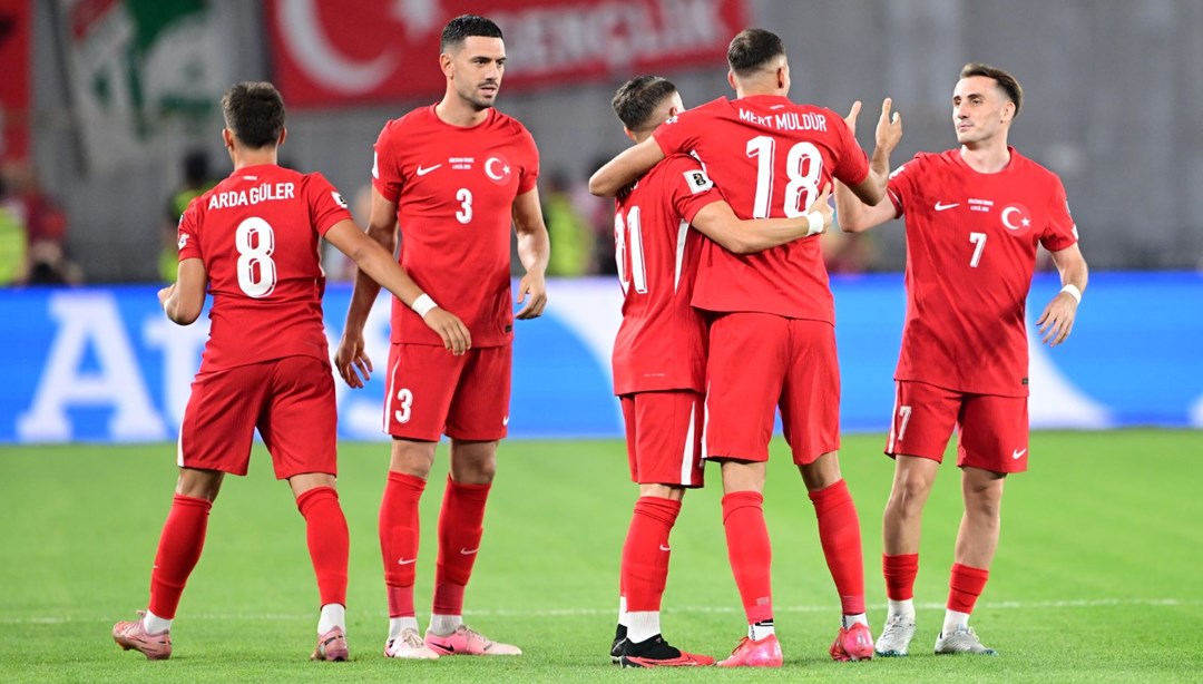 Türkiye'nin tarihi güzellikleri milli takım paylaşımlarında yer alıyor