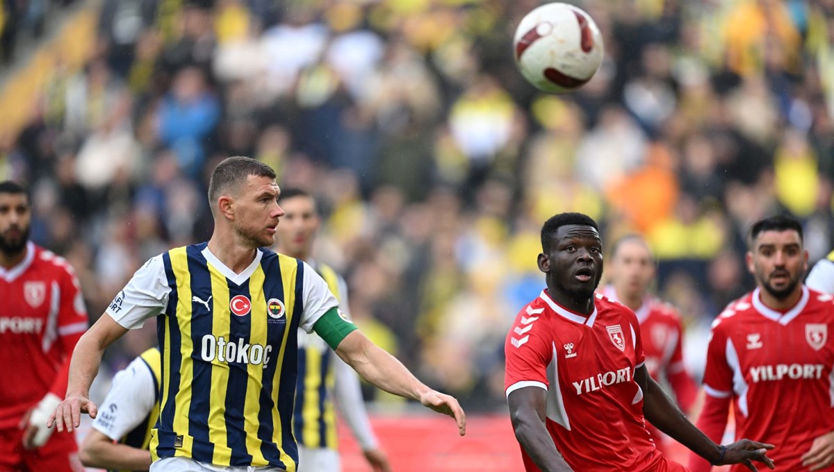 Fenerbahçe zirve yarışında 2 puan bıraktı Fenerbahçe zirve yarışında 2 puan bıraktı