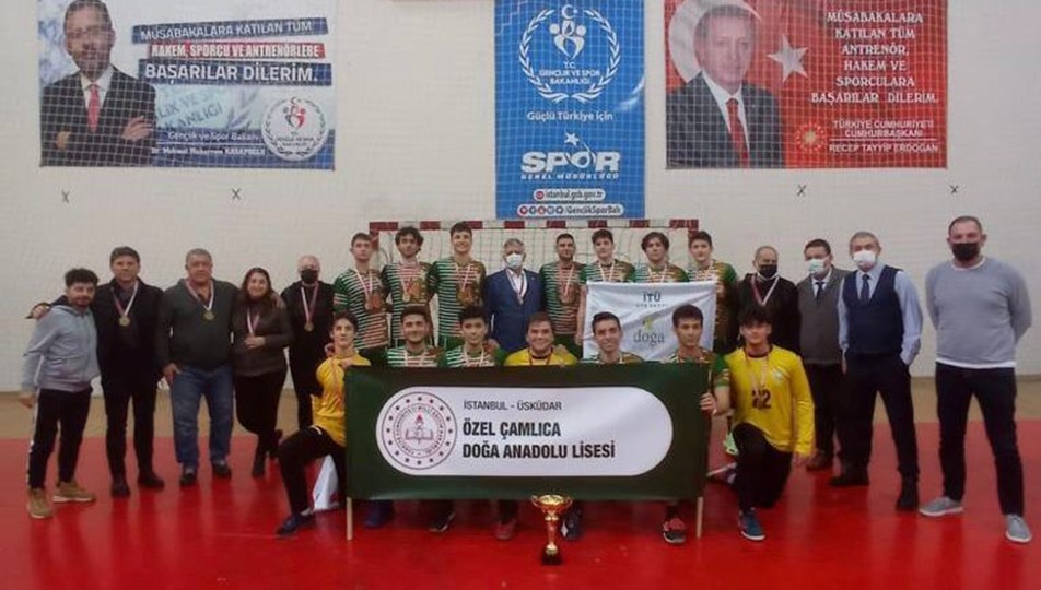 İstanbul’un Hentbol Şampiyonu İTÜ ETA Vakfı Doğa Koleji