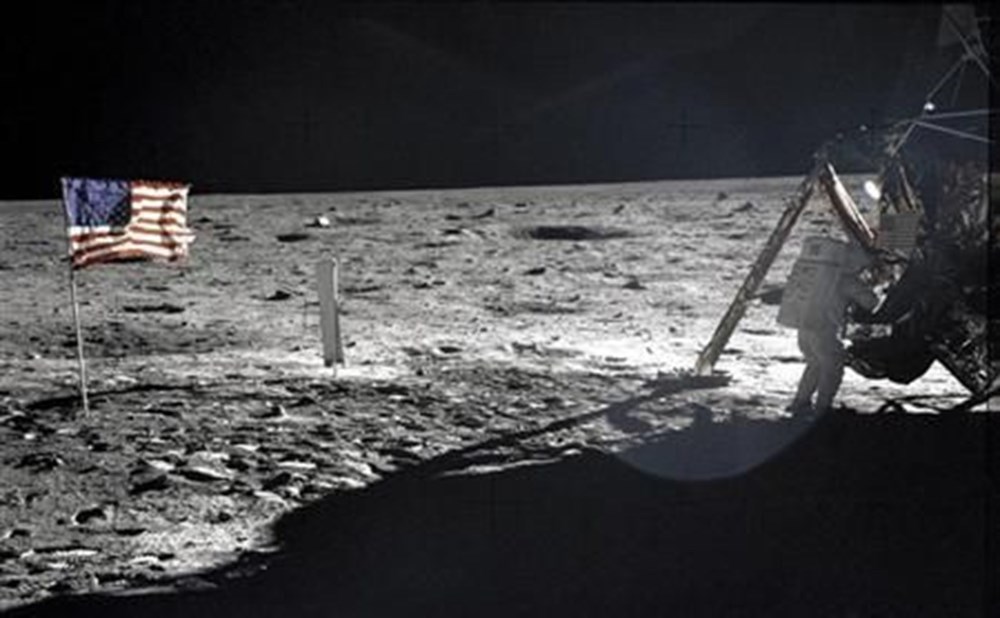 NASA sosyal medya kullanıcılarına sordu: Ay'a gitseniz yanınıza ne alırdınız? - 2