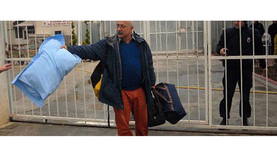Sevan Nişanyan teslim oldu