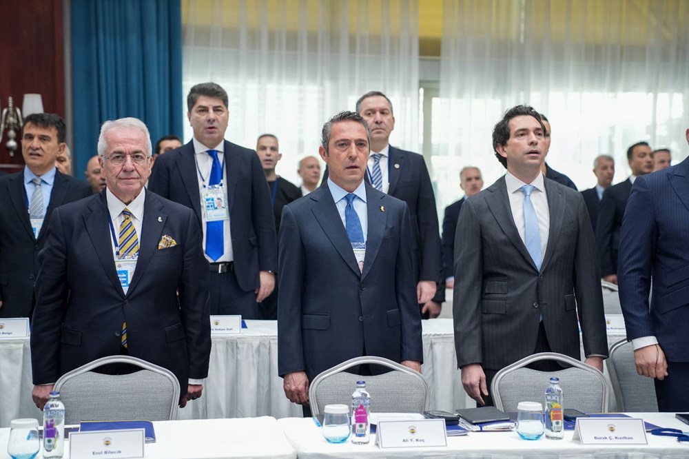 Fenerbahçe'de tarihi gün | Ali Koç: Görevimizin başındayız, Mourinho ile devam ediyoruz - 3