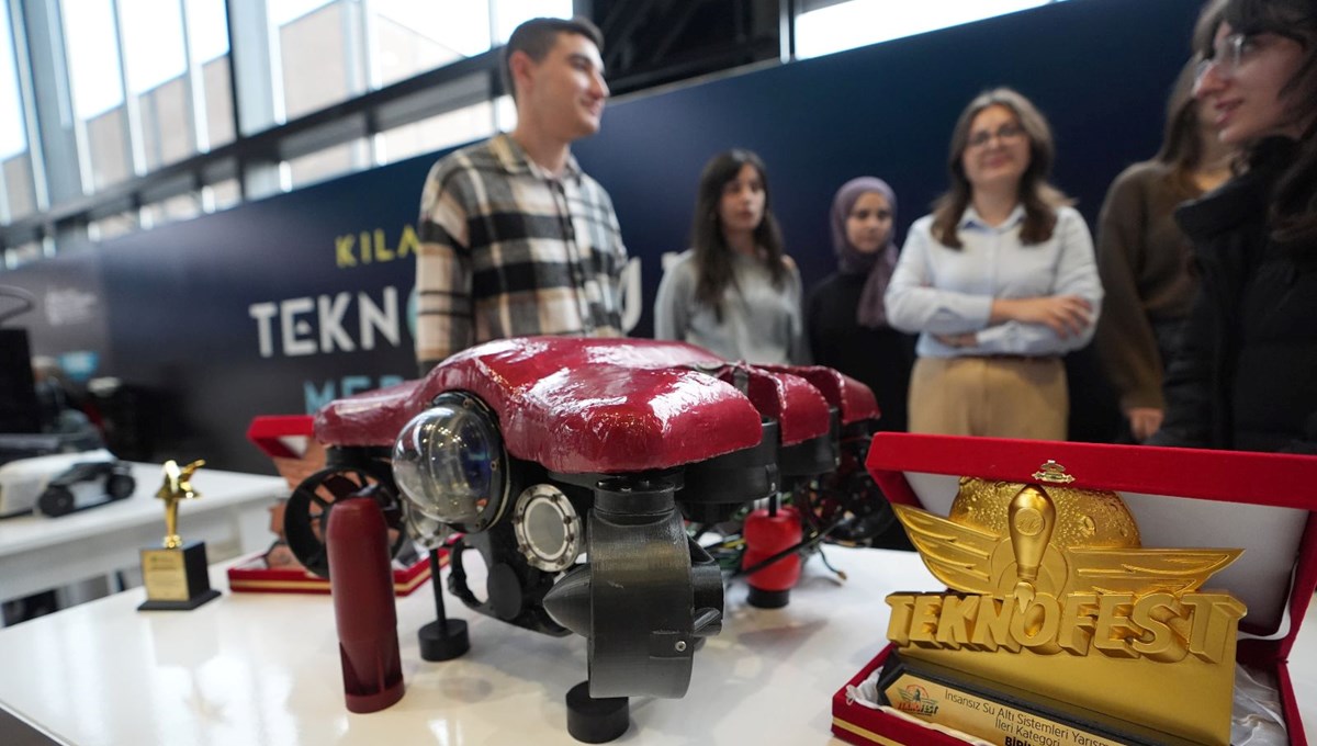 Türk öğrenciler yapay zekalı su altı aracı ile Norveç yolcusu Türk öğrenciler yapay zekalı su altı aracı ile Norveç yolcusu