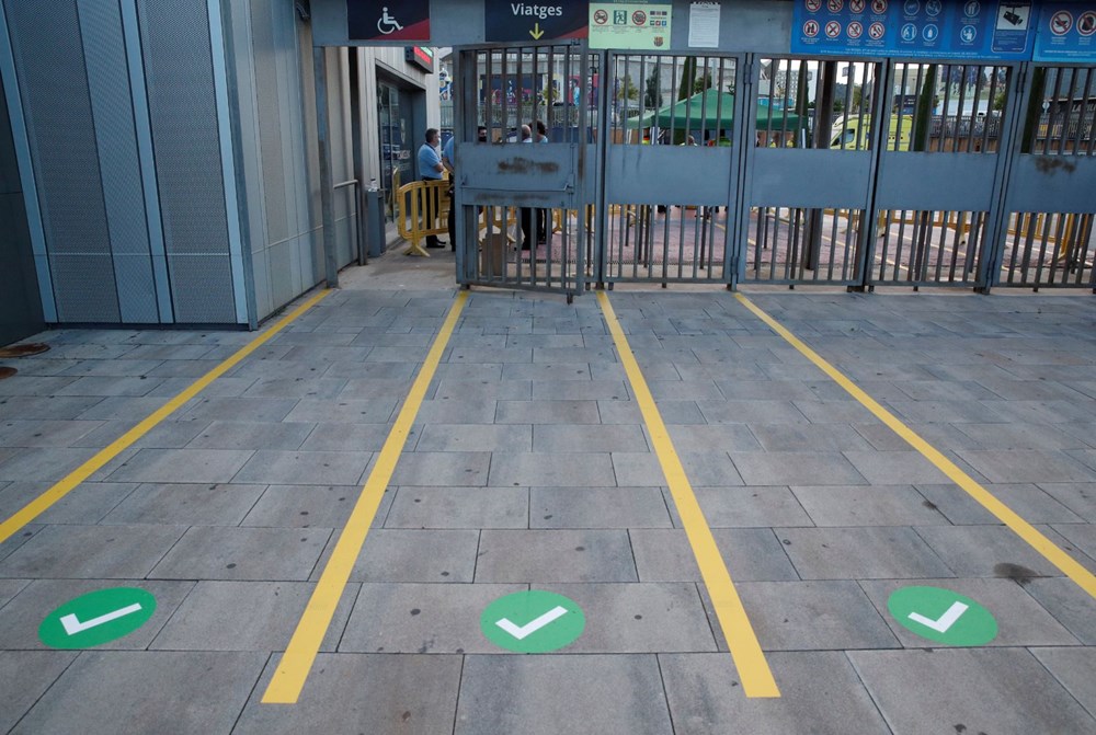 Corona virüs son durum: Hindistan'da 1 günde 2 bin kişi öldü - 4