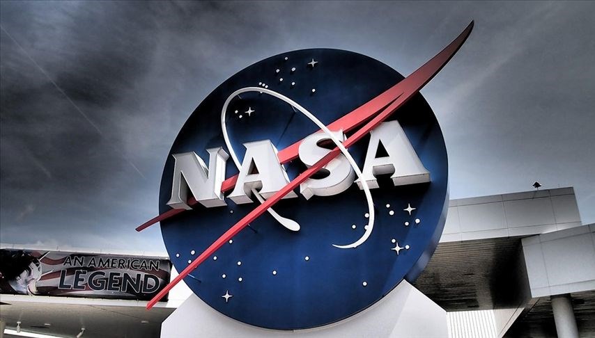 NASA Çinlileri men etti