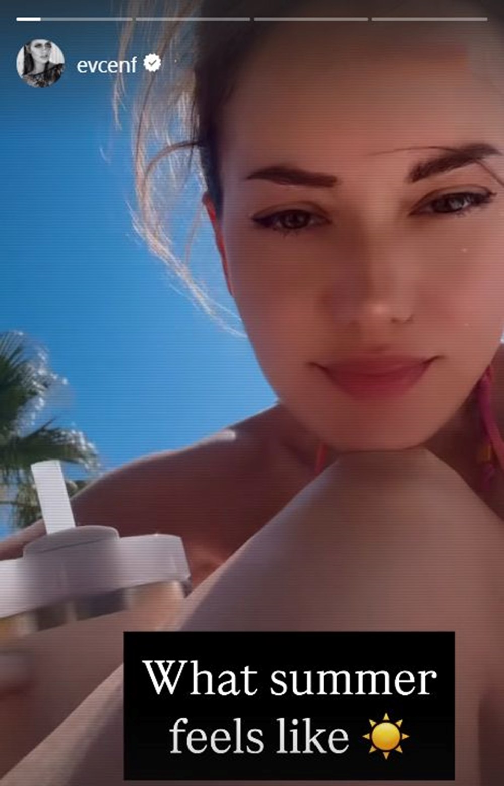 Ünlüler tatilde: Yaz nasıl hissettiriyor? - 4