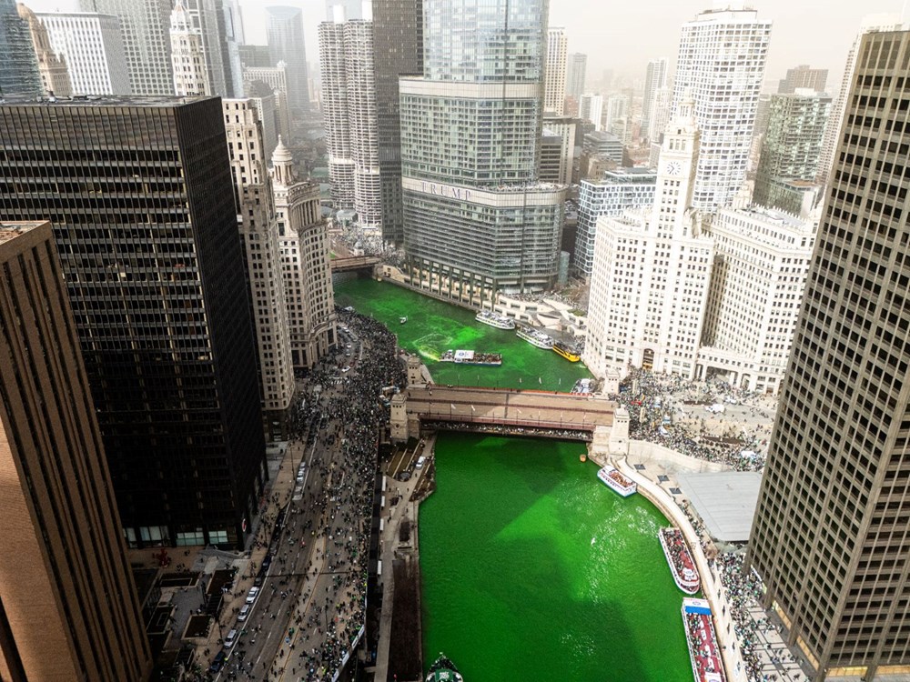ABD'de Aziz Patrick Günü coşkusu: Chicago Nehri yeşile büründü 76 YzgKStnduESnN85lhv5d2Q