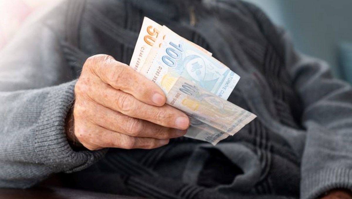 Cumhurbaşkanı Yardımcısı Yılmaz'dan emekli ikramiyeleriyle ilgili açıklama