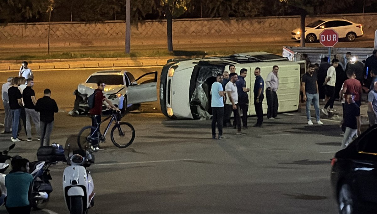 Kayseri'de otomobil ile minibüsün çarpıştı