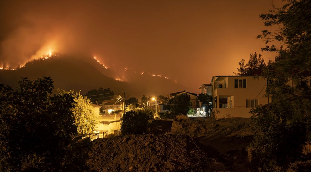 Marmaris'te orman yangını: Alevlerle mücadelede 2. gün - 2