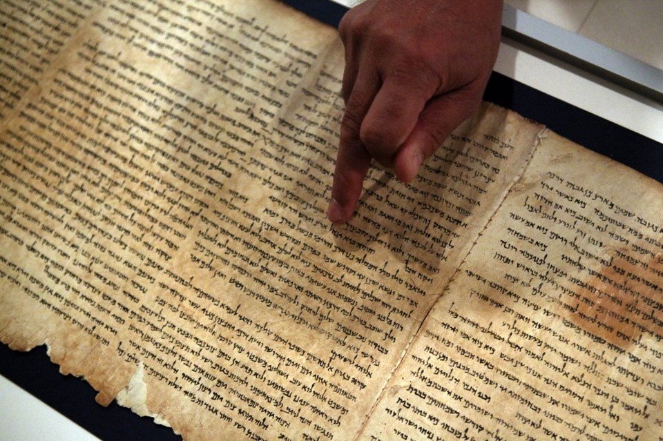 İsrail’de en az 2 bin yıllık ‘Ölü Deniz Yazmaları’ bulundu - 1