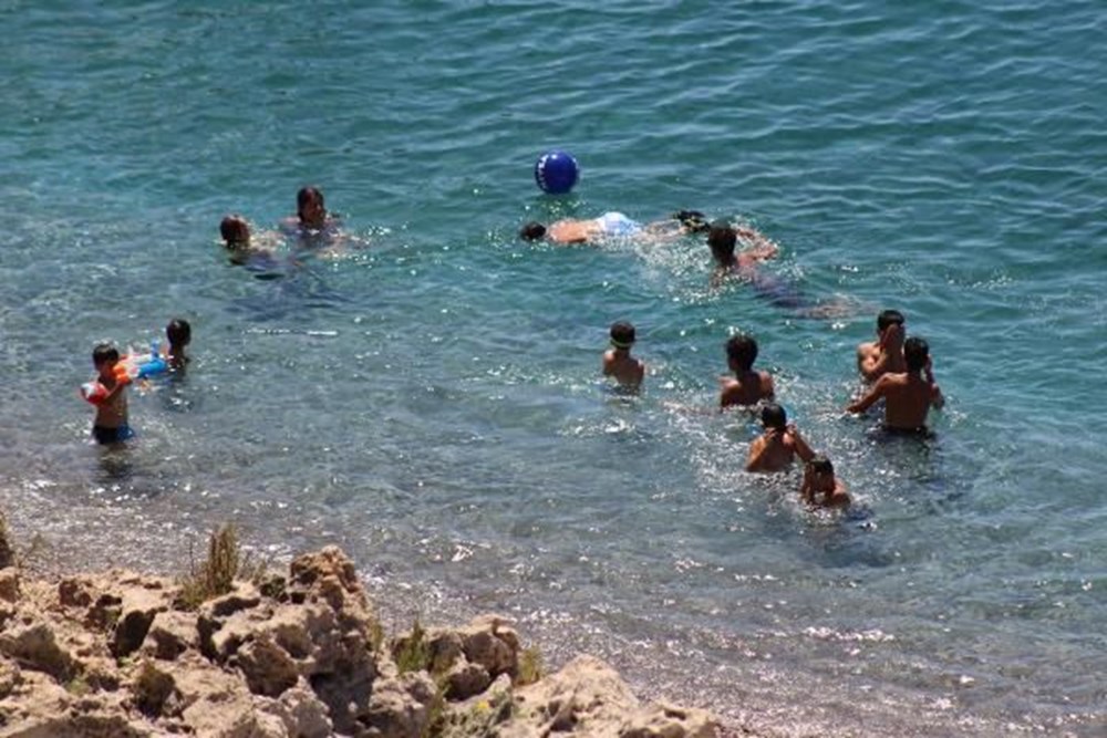 Antalya sahillere akın etti - 2
