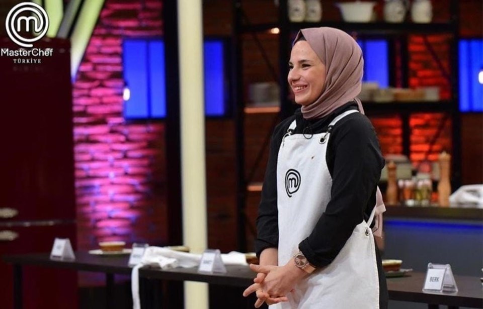 MasterChef'te Mehmet Yalçınkaya'dan Rabia'ya: Sözleşmeyi feshediyoruz - 2