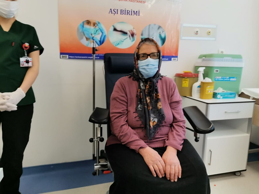 Second dose vaccines started to be administered to healthcare workers - 9