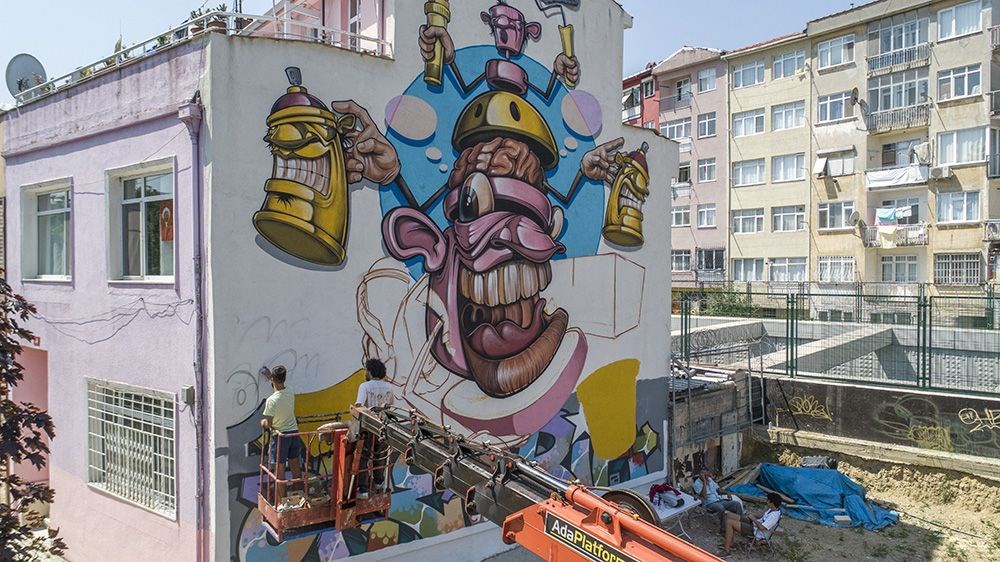 Kadıköy�de boş duvarlara sanat NTV