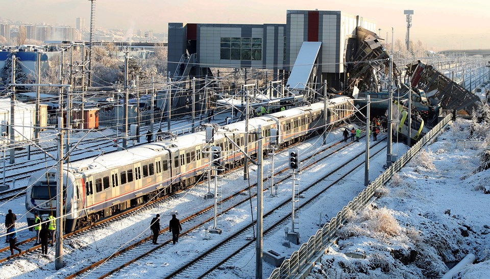 Ankara'da Yüksek Hızlı Tren kazası: 9 kişi hayatını kaybetti, 84 kişi yaralandı - 4