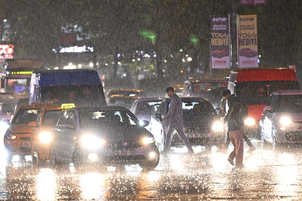Birçok ili sağanak vurdu: Meteoroloji'den uyarı - 4