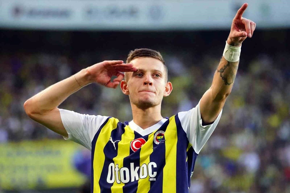İşte zervedekiler: Süper Lig’in en değerli 15 futbolcusu açıklandı 6 Süper Lig’in en değerli 15 futbolcusu açıklandı! 2025-2026 sezonunda zirvede yer alan isimler - 6