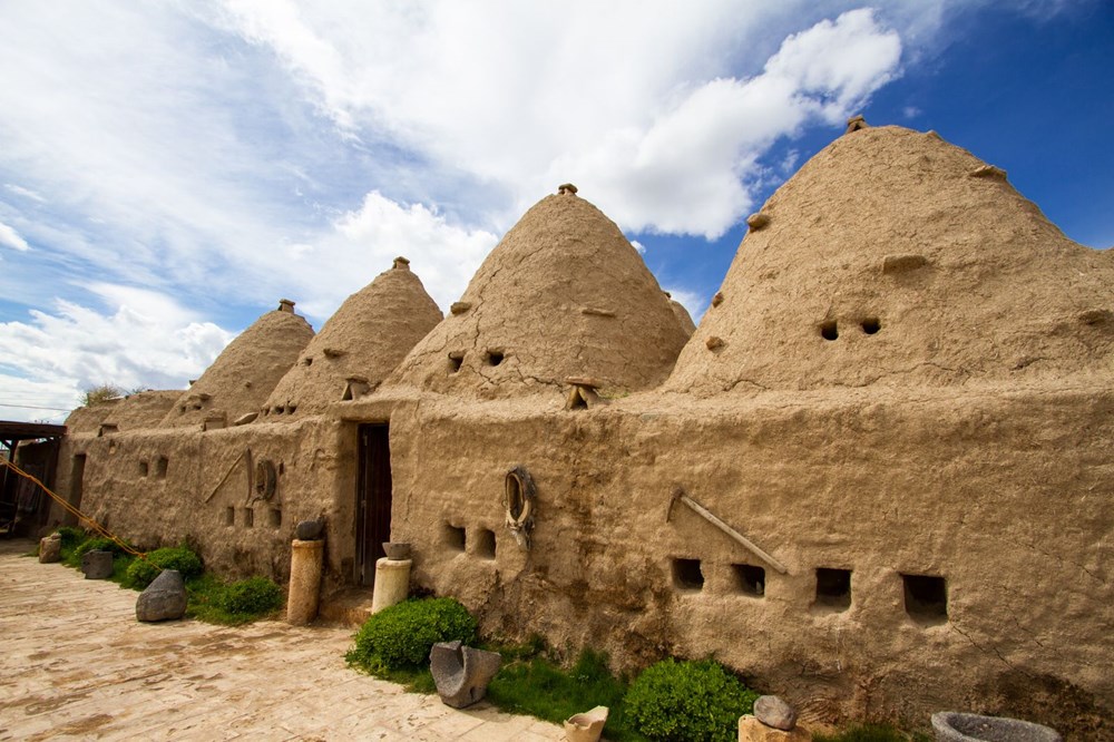 Harran's historical cupolas with their unique architecture - 4