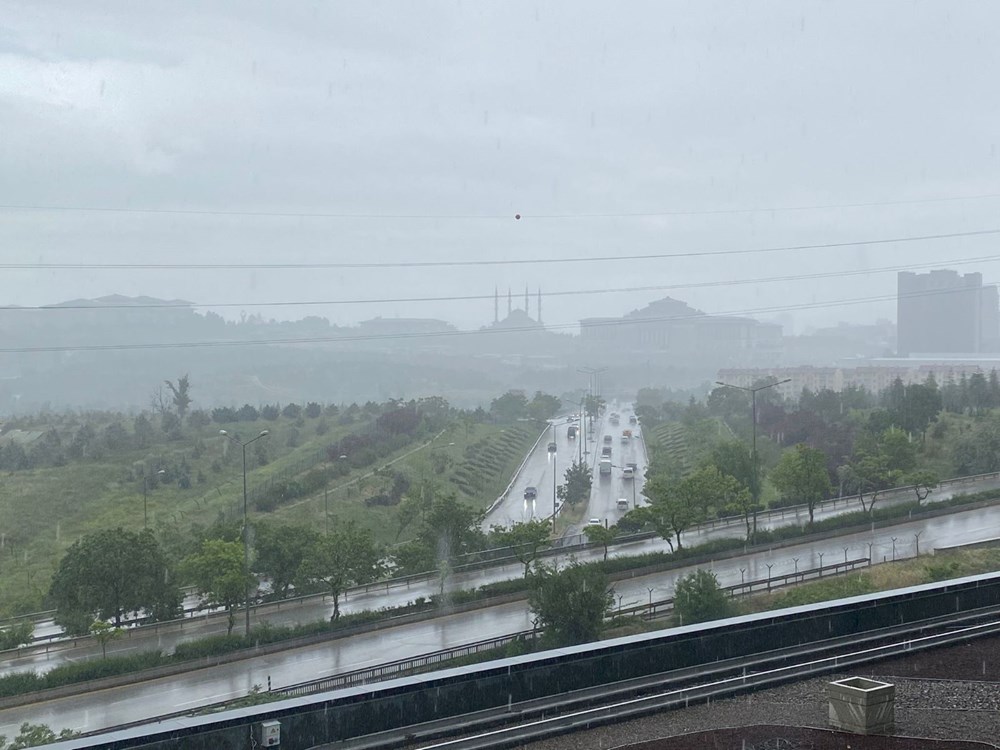 Ankara'yı sağanak vurdu: Yollar göle döndü, iki kardeş sele kapıldı - 7