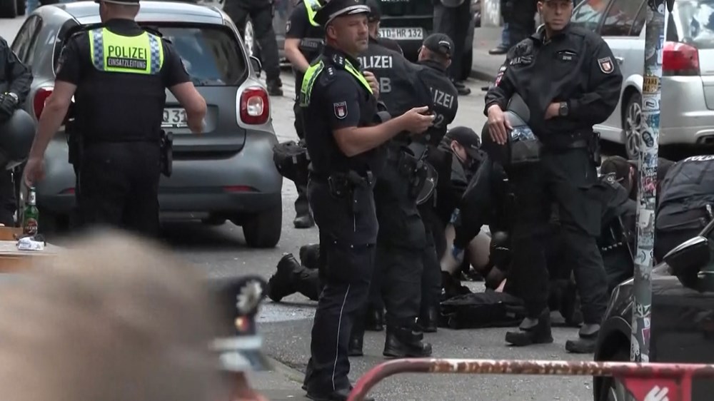 Polonya-Hollanda maçı öncesi gerginlik: Alman polisi bir kişiyi vurdu - 3