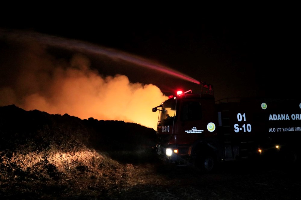 Adana'da yıldırım düşen enerji tesisinde yangın - 3
