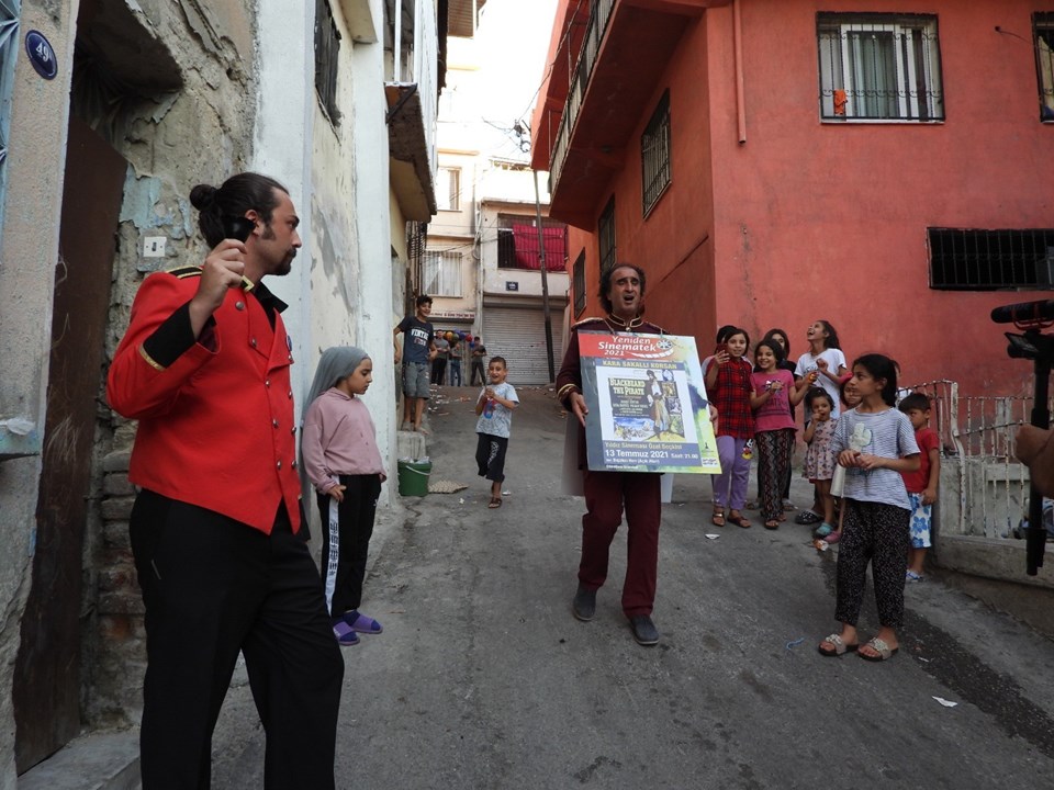 İzmir'de açık havada sinema keyfi - 1