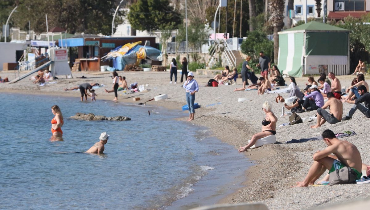 Muğla'da sahiller doldu