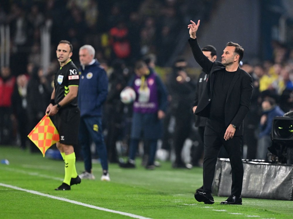 Canlı anlatım | Fenerbahçe ile Galatasaray çeyrek finalde karşı karşıya: İlk yarıda 3 gol - 11