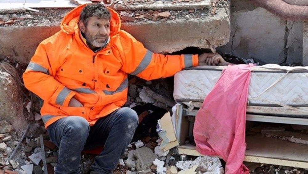 Deprem bölgesinden çarpıcı fotoğraflar - 10