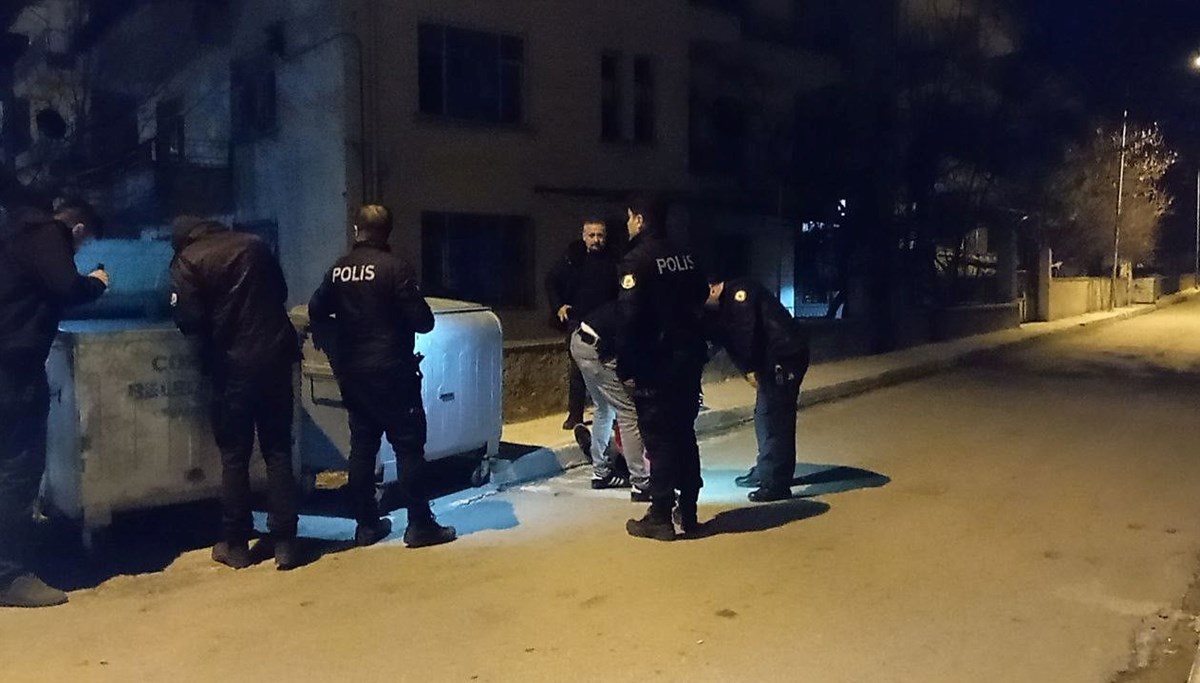 Oğullarının kavgasını ayıran baba bıçaklandı Oğullarının kavgasını ayıran baba bıçaklandı