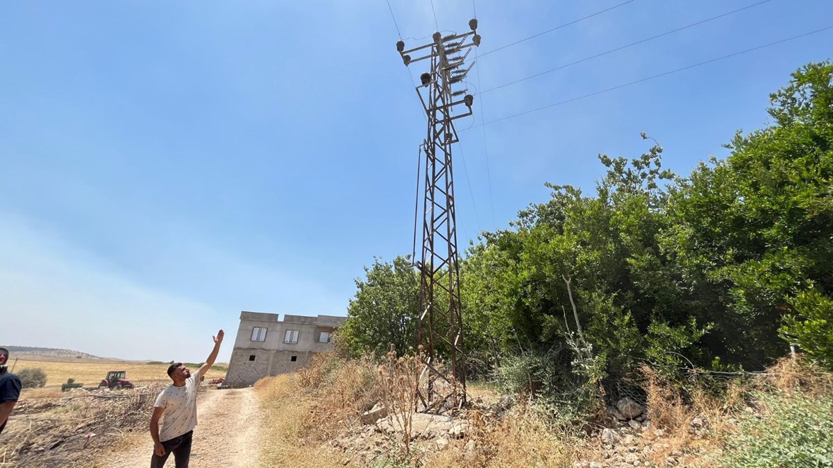 Diyarbakır-Mardin sınırındaki yangında itfaiye raporu: Çıkış nedeni elektrik tellerinden düşen kıvılcımlar