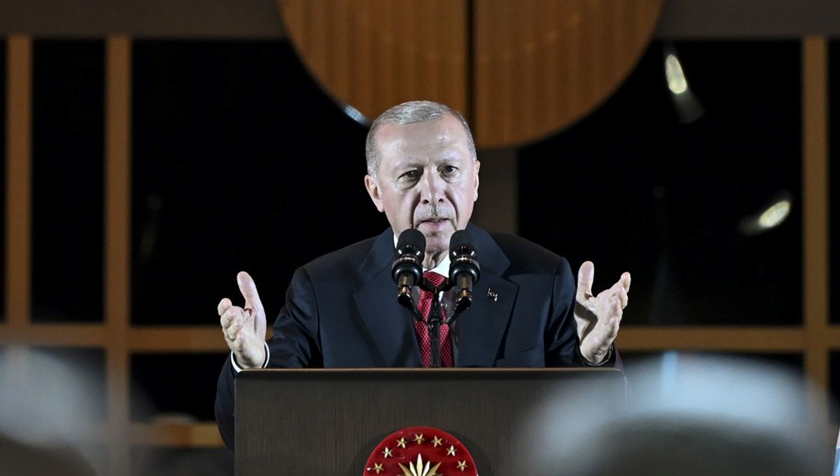 Cumhurbaşkanı Erdoğan: Ağustos, Türk'ün zafer ayıdır Cumhurbaşkanı Erdoğan: Ağustos, Türk'ün zafer ayıdır